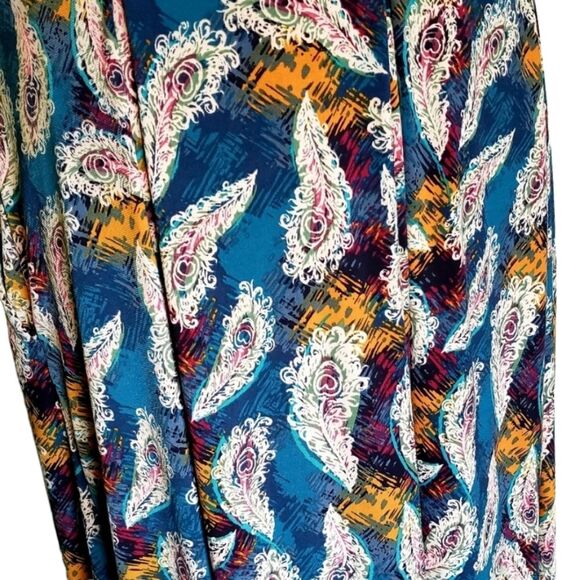 Lularoe  Feather Skirt With Pockets! - Picture 8 of 9